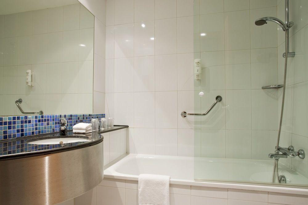 Hotel Holiday Inn Express Madrid-Rivas By Ihg Kültér fotó