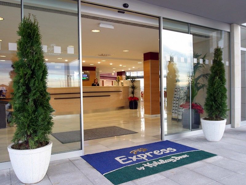 Hotel Holiday Inn Express Madrid-Rivas By Ihg Kültér fotó