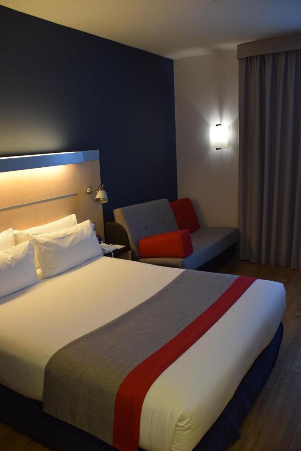 Hotel Holiday Inn Express Madrid-Rivas By Ihg Kültér fotó