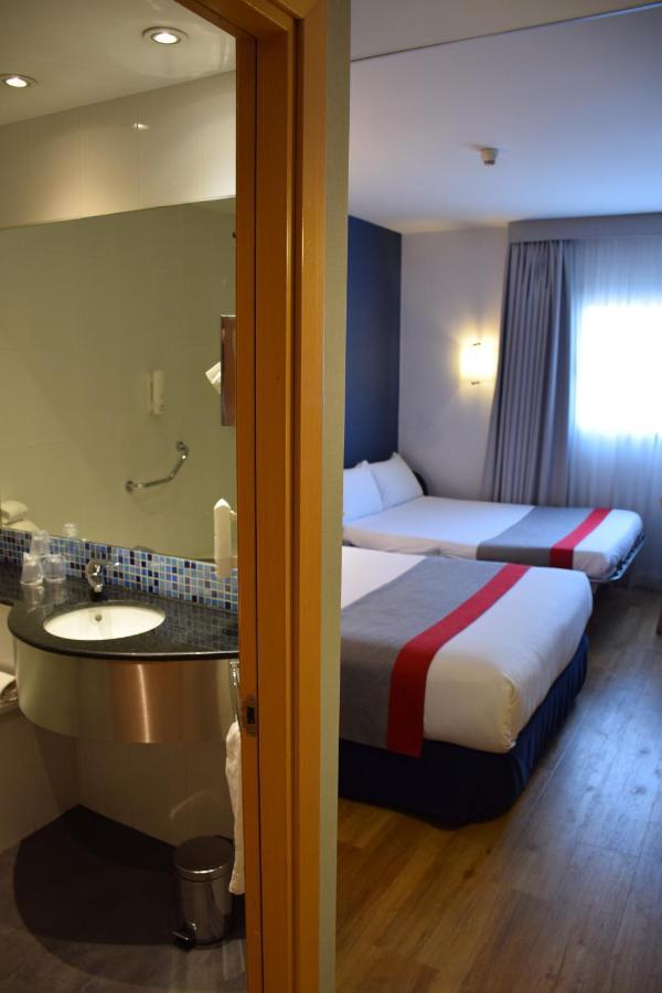 Hotel Holiday Inn Express Madrid-Rivas By Ihg Kültér fotó